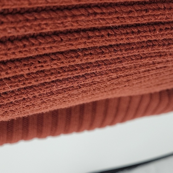 Urban Outfitters Maroon Peekaboo Sweater Top 100% Cotton Size M - Picture 8 of 12